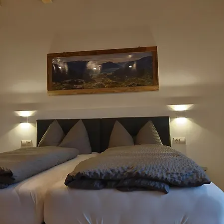 Zimmer Bei Landhaus Mayr Maurach  Room photo