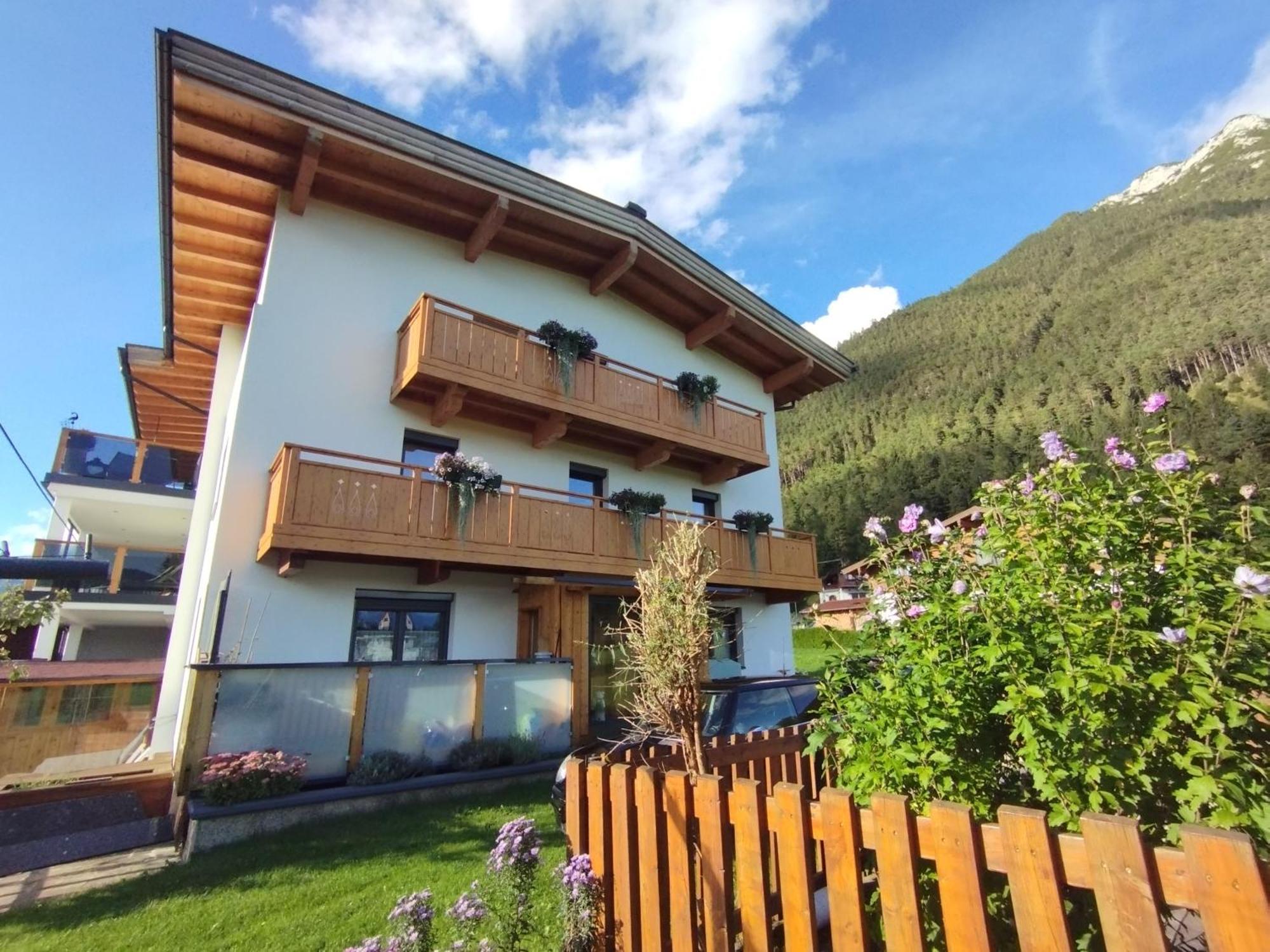 Bei Mayr Homestay *